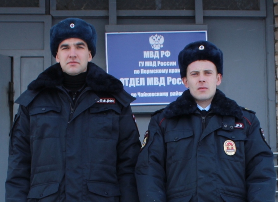 В Пермском крае полицейские спасли на пожаре 125 человек