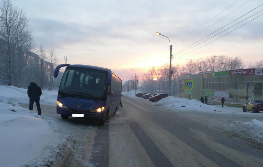 В Соликамске старушка погибла под автобусом