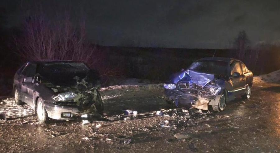 В столкновении автомобиле под Краснокамском пострадали два человека