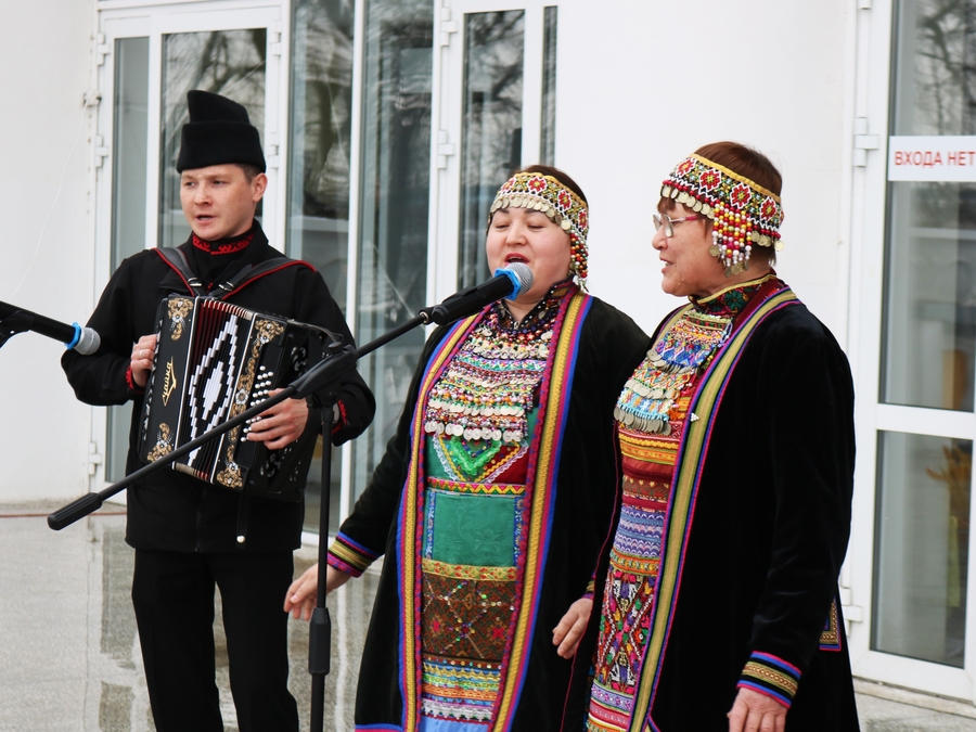 У Речного вокзала в Перми прошел праздник ледохода - фото 2