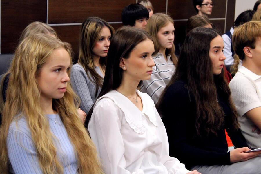 В Пермском краевом суде для старшеклассников прошли занятия по правовой культуре - фото 3